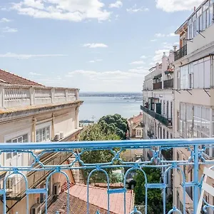 3* Gasthuis Chiado 44